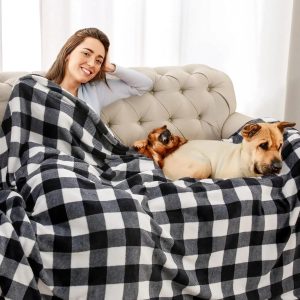 CheckerSoft Cozy Throw